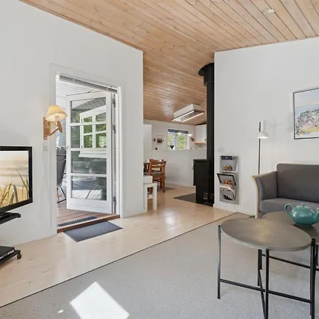 Hallgerd - 800m From The Sea By Interhome 別荘